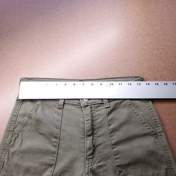 Levis Utility Chino Pants Women 25 Green Patch Pockets Stretch Slim Straight - Picture 6 of 12